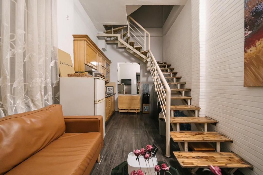 HiHome Old Quarter 3BR 1min TaHien Beer Street – Hanoi